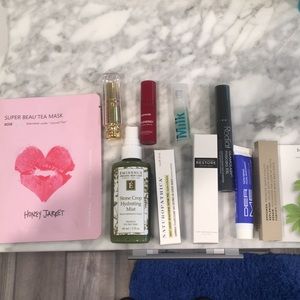 Brand new cosmetics bundle